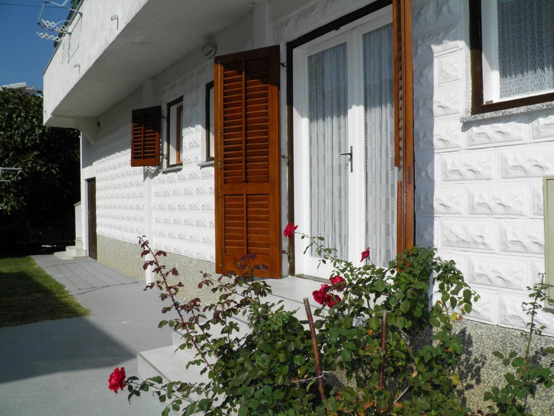 באסקה Apartments Klaric מראה חיצוני תמונה